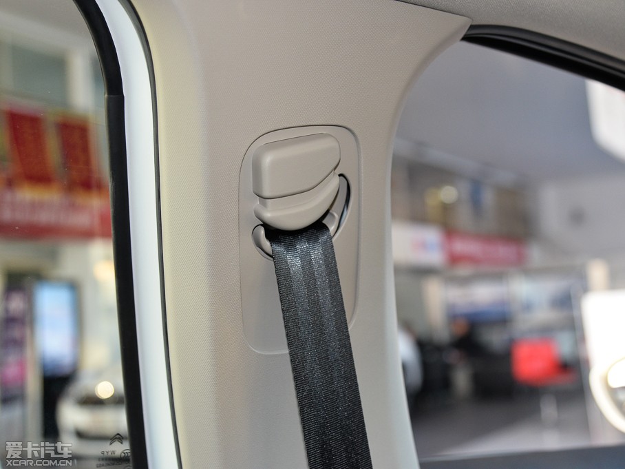 2014ѩFC4L  1.8L քӄ