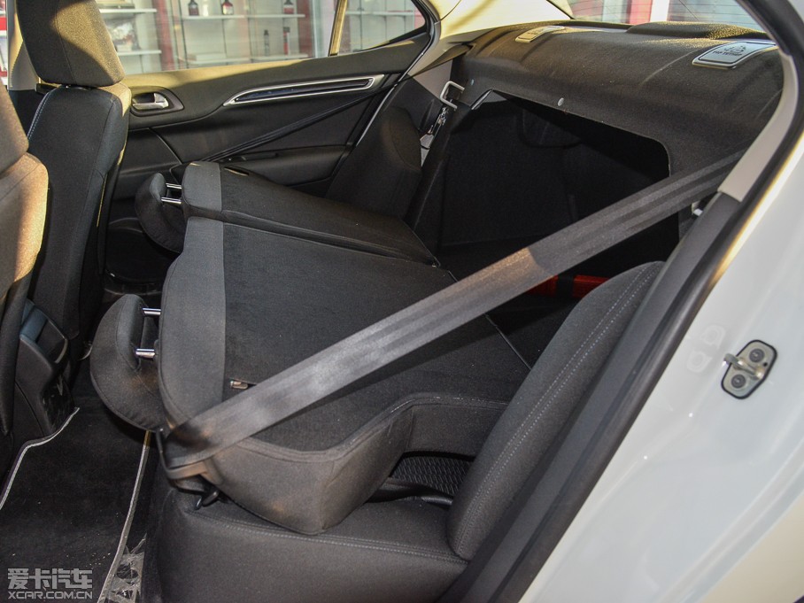 2014ѩFC4L  1.8L քӄ