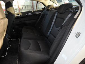 2014款智驱版 1.8L 手动劲享型 后排座椅