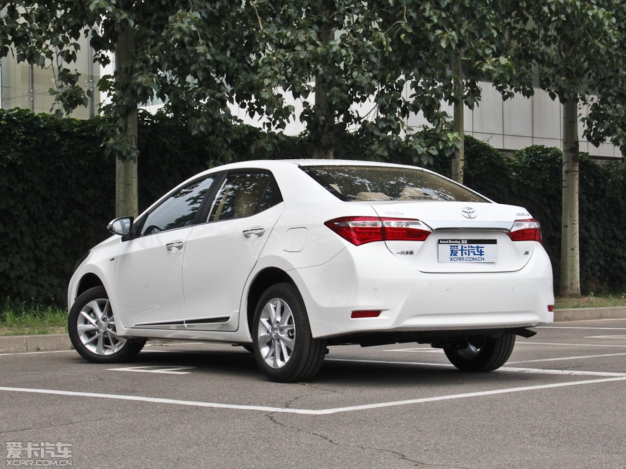 2014_ 1.6L CVT GL-iƤ