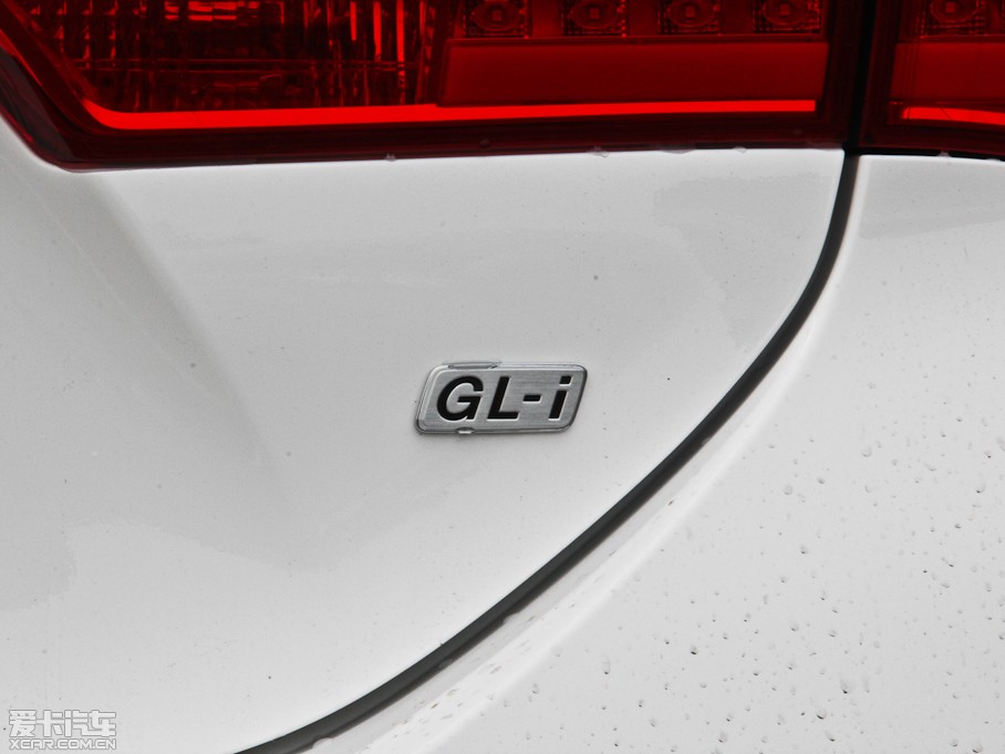 2014_ 1.6L CVT GL-iƤ