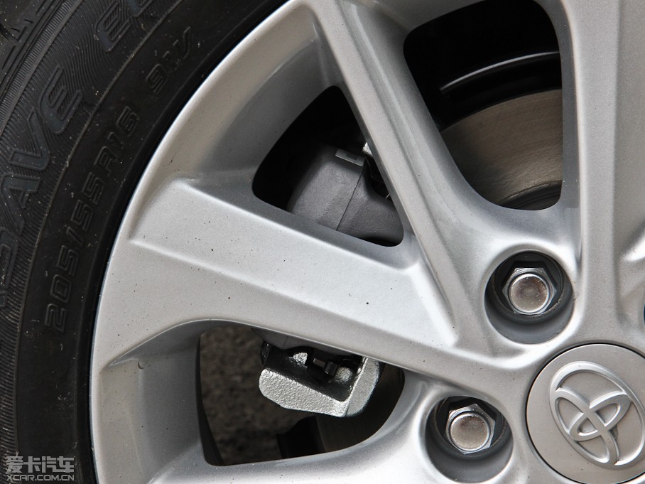 2014_ 1.6L CVT GL-iƤ