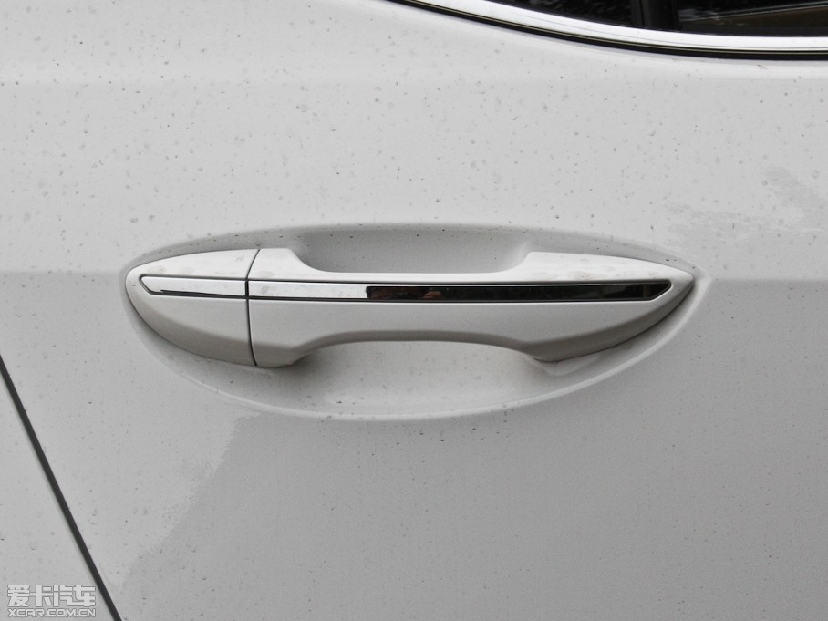 2014_ 1.6L CVT GL-iƤ