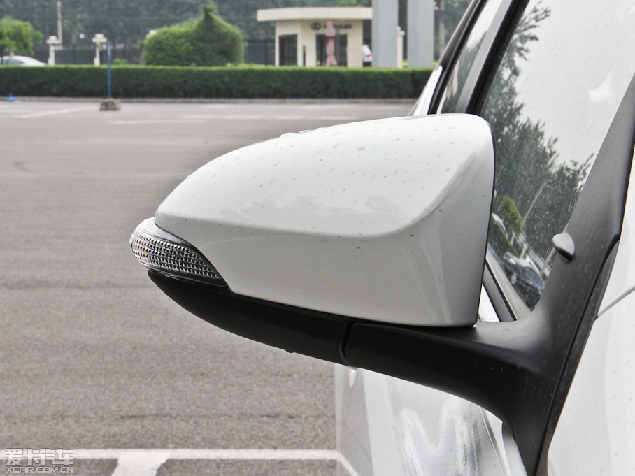 2014_ 1.6L CVT GL-iƤ