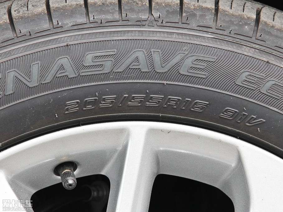 2014��_�� 1.6L CVT GL-i��Ƥ��