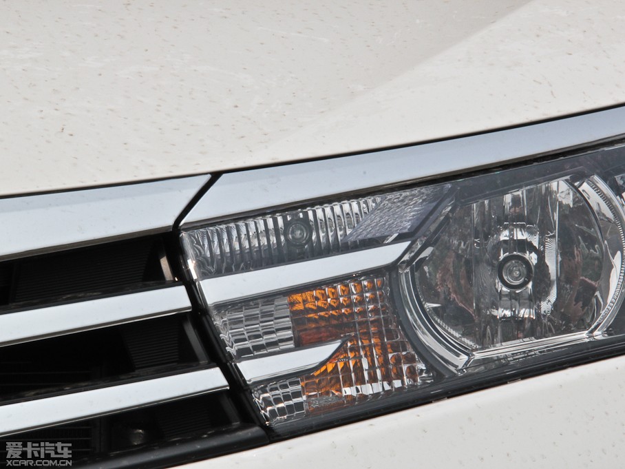 2014_ 1.6L CVT GL-iƤ