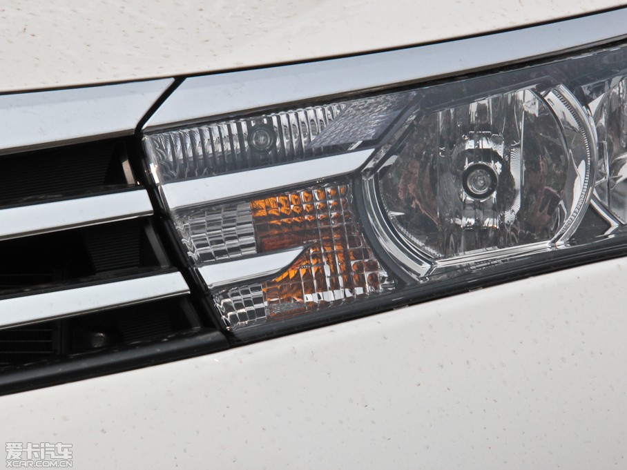 2014_ 1.6L CVT GL-iƤ