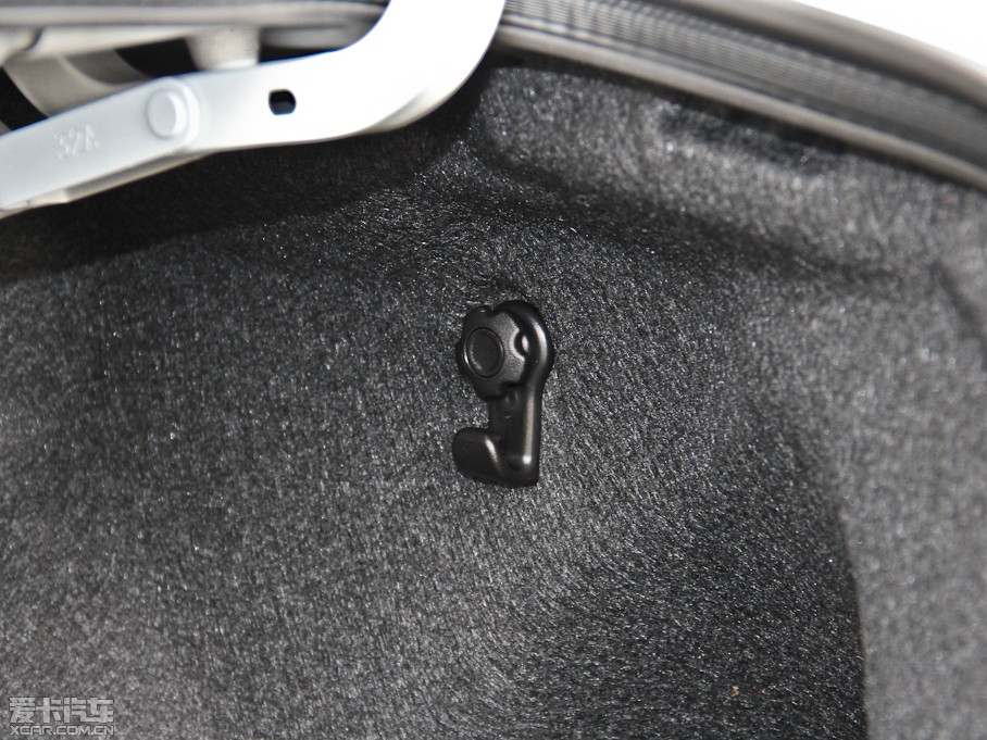 2014_ 1.6L CVT GL-iƤ