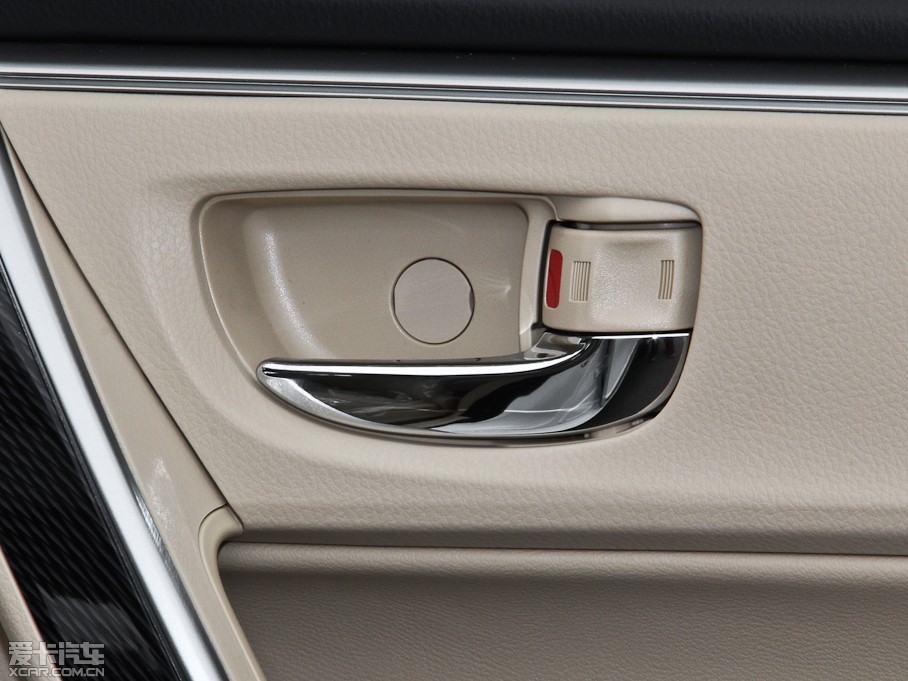 2014_ 1.6L CVT GL-iƤ