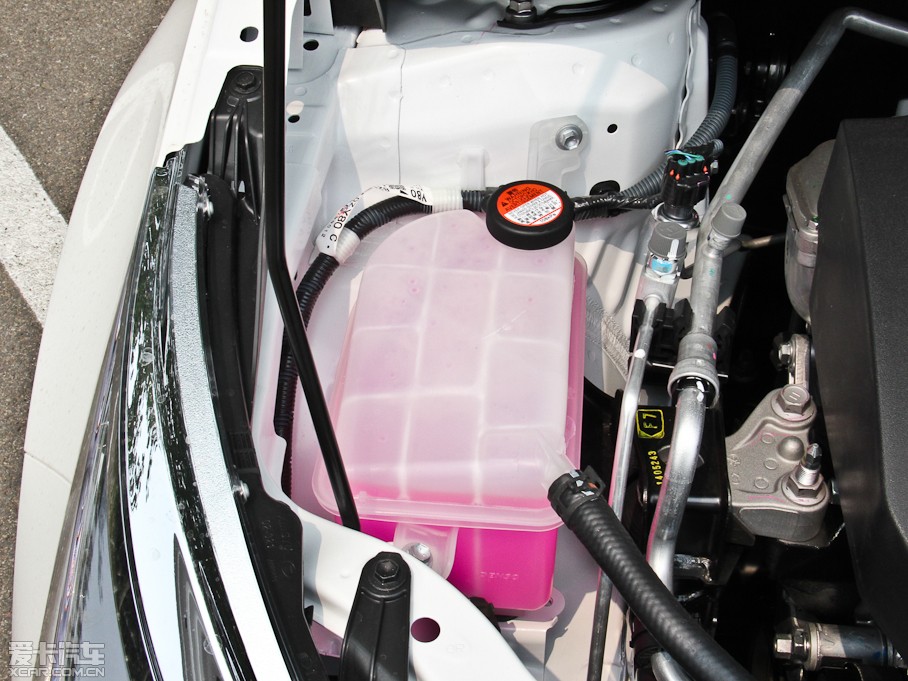 2014_ 1.6L CVT GL-iƤ