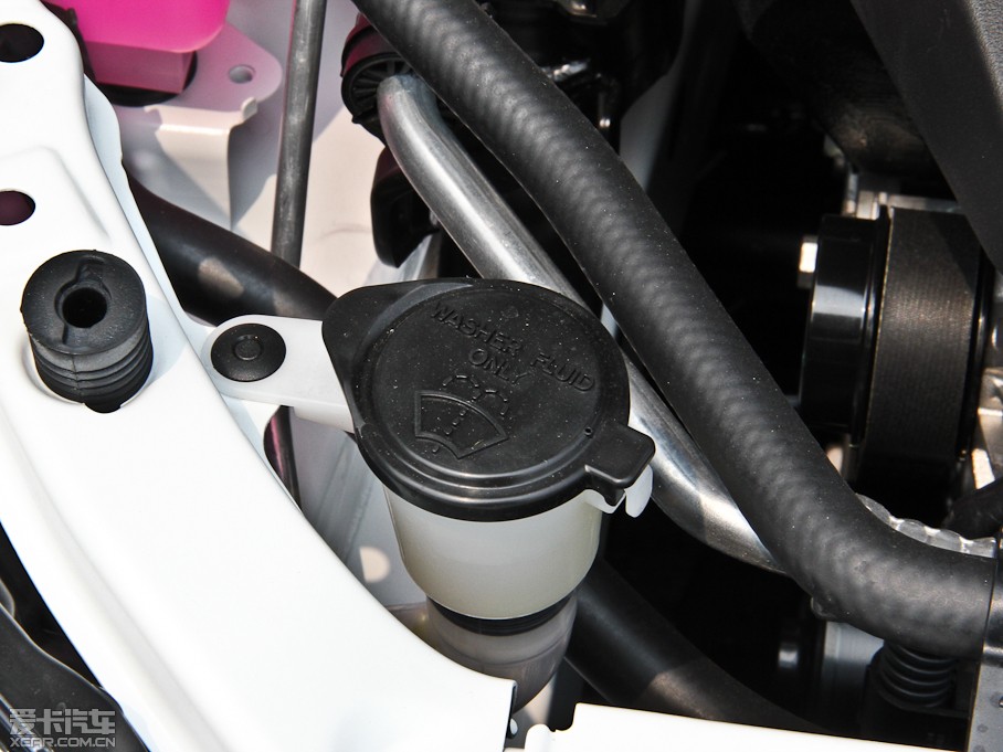 2014_ 1.6L CVT GL-iƤ