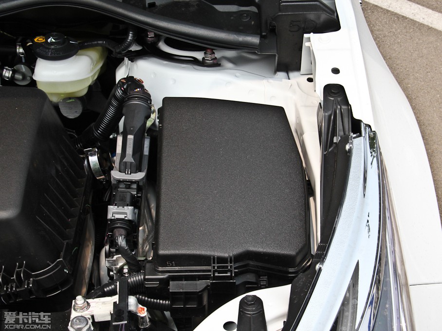 2014_ 1.6L CVT GL-iƤ