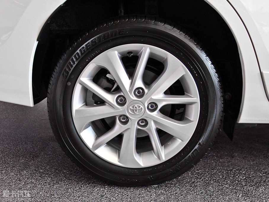 2014_ 1.6L CVT GLX-i