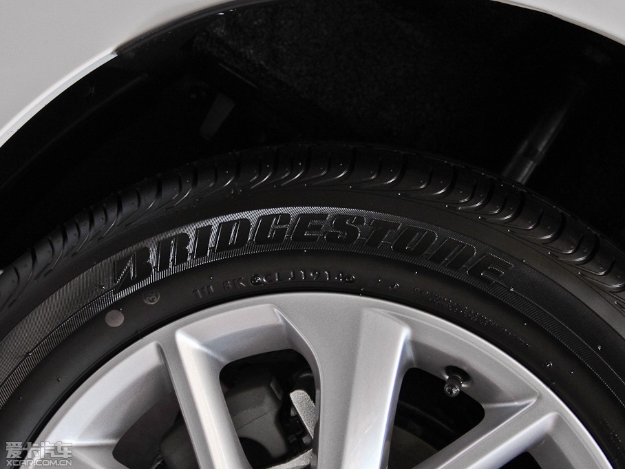 2014_ 1.6L CVT GLX-i