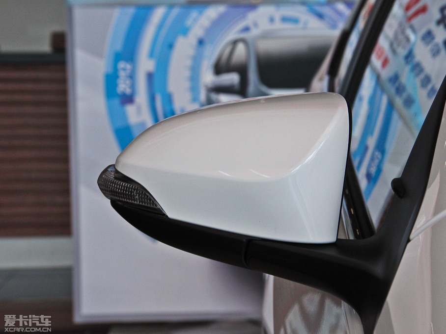 2014_ 1.6L CVT GLX-i