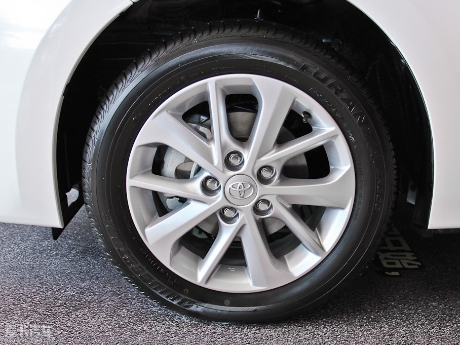 2014_ 1.6L CVT GLX-i