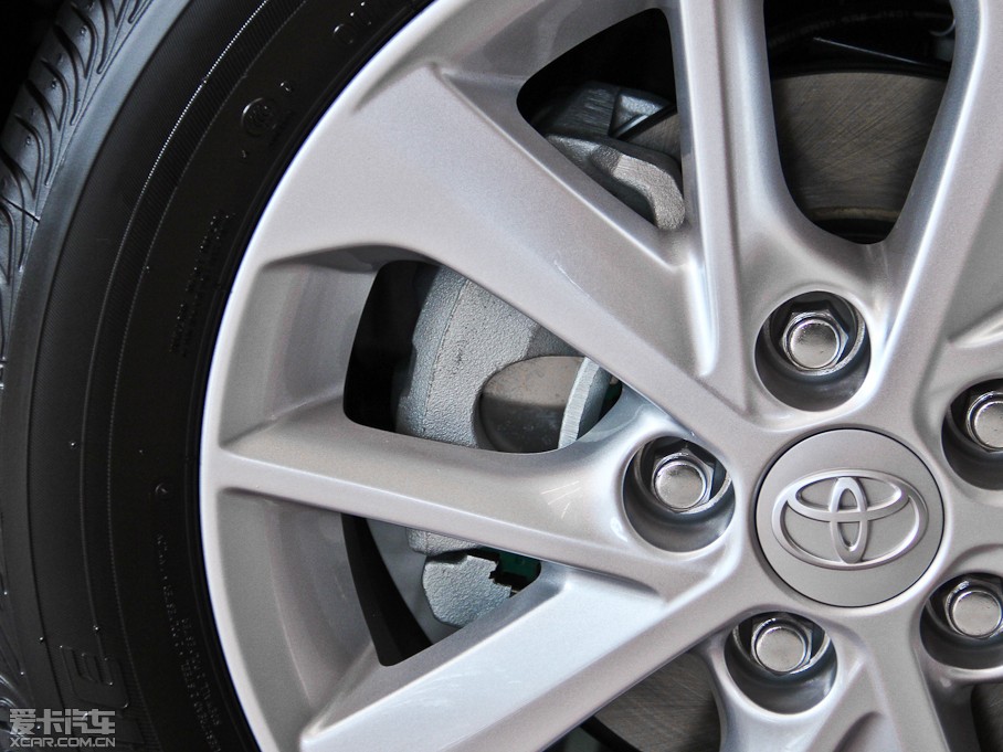 2014_ 1.6L CVT GLX-i