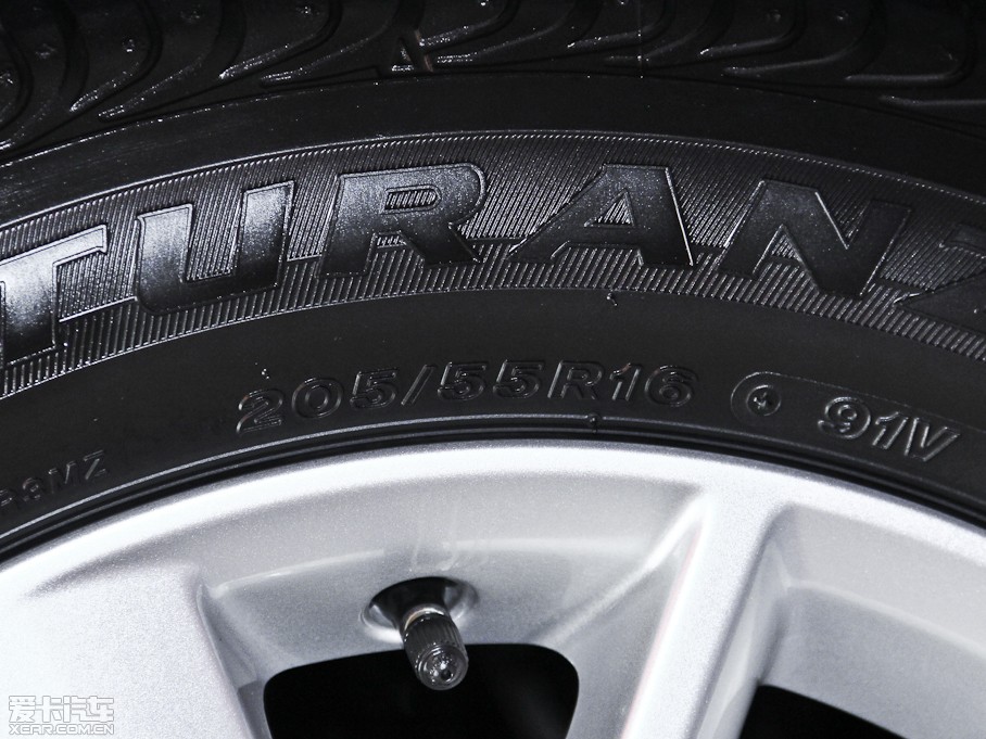 2014_ 1.6L CVT GLX-i