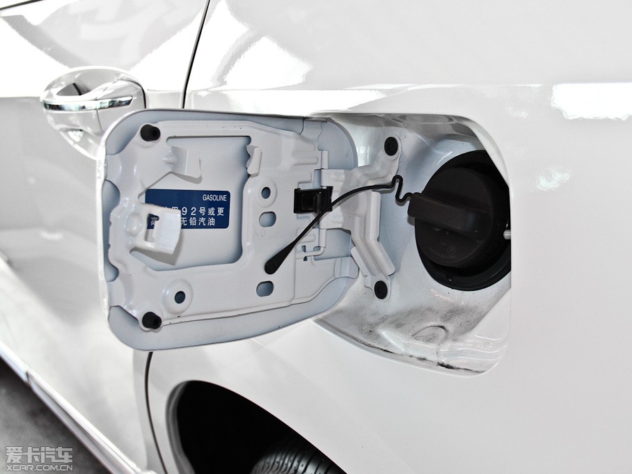 2014_ 1.6L CVT GLX-i