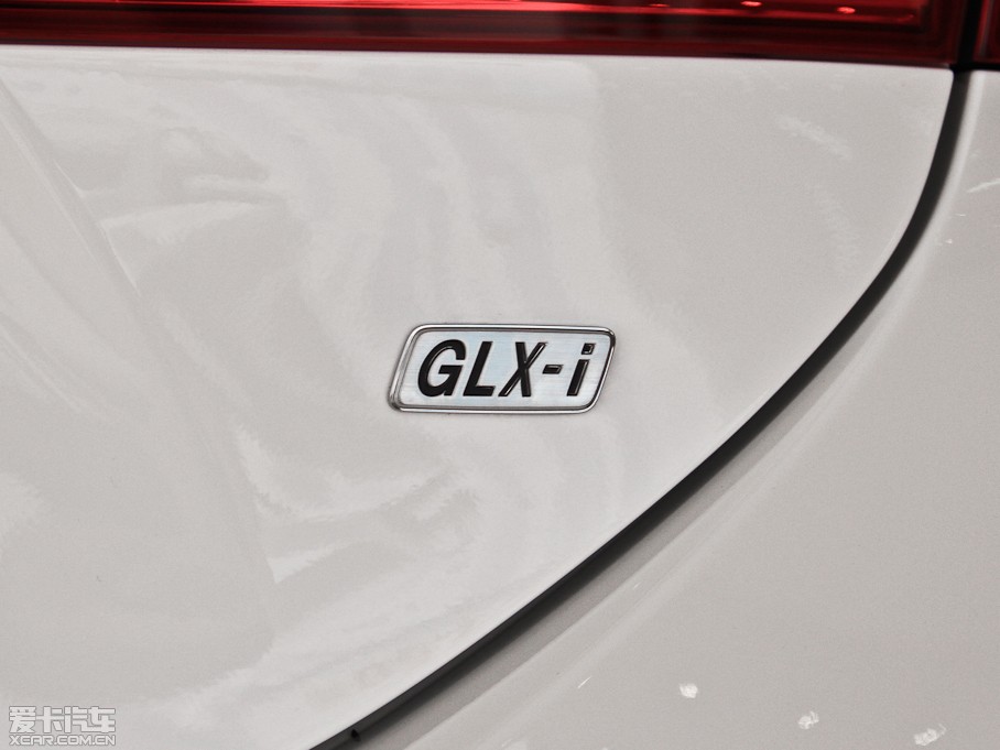 2014_ 1.6L CVT GLX-i