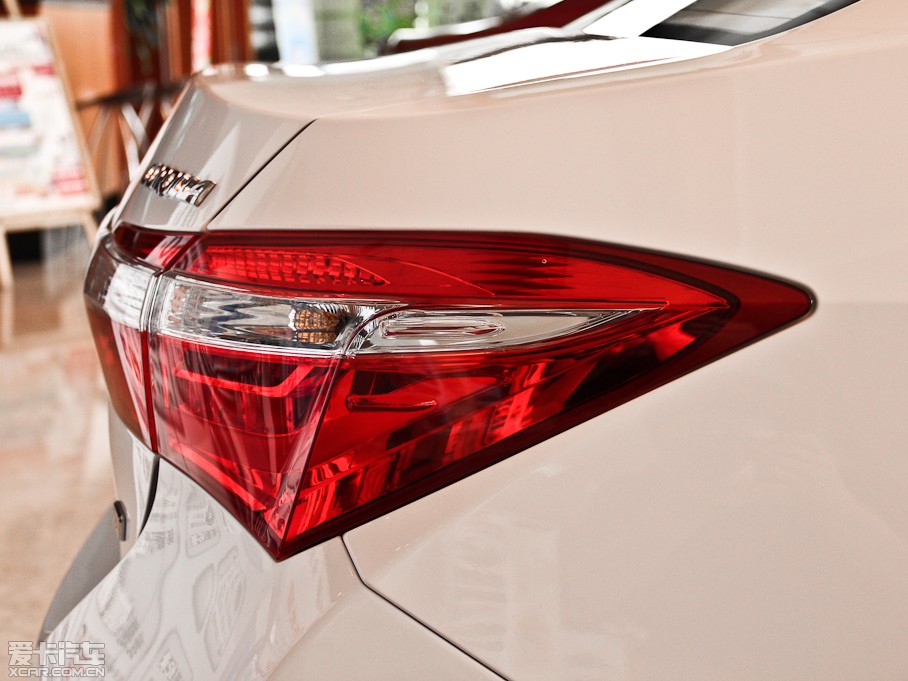 2014_ 1.6L CVT GLX-i