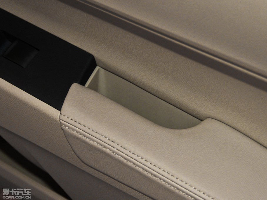 2014_ 1.6L CVT GLX-i