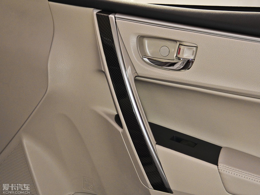 2014_ 1.6L CVT GLX-i