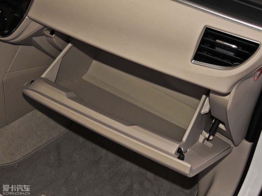 2014_ 1.6L CVT GLX-i