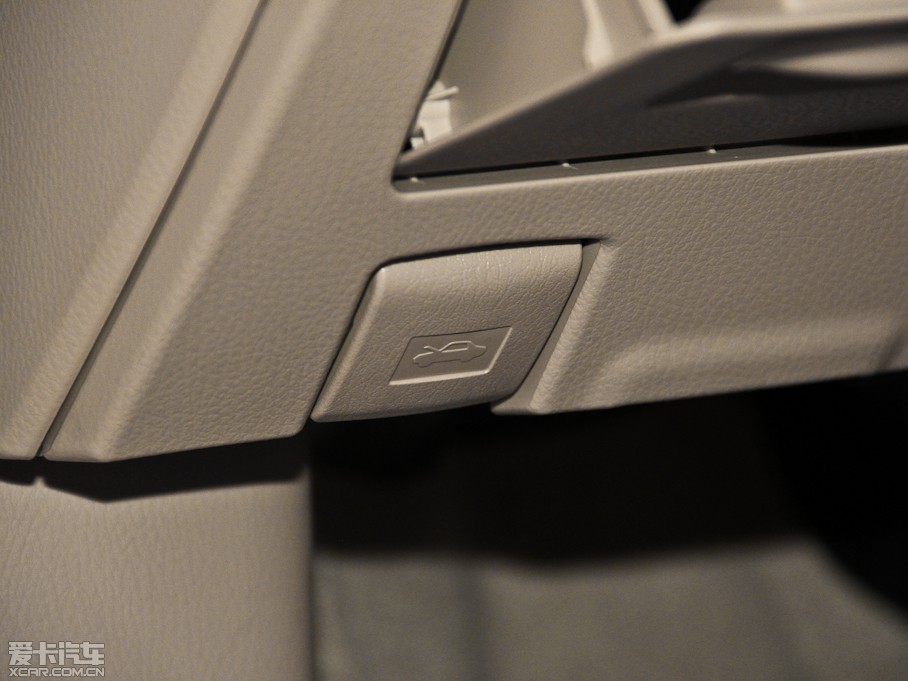 2014_ 1.6L CVT GLX-i