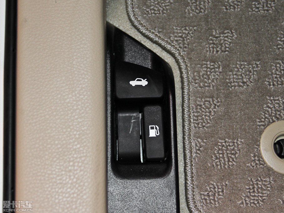 2014_ 1.6L CVT GLX-i