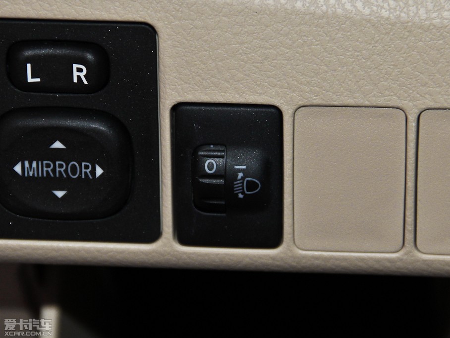 2014_ 1.6L CVT GLX-i