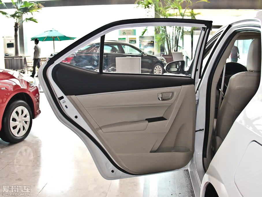 2014_ 1.6L CVT GLX-i