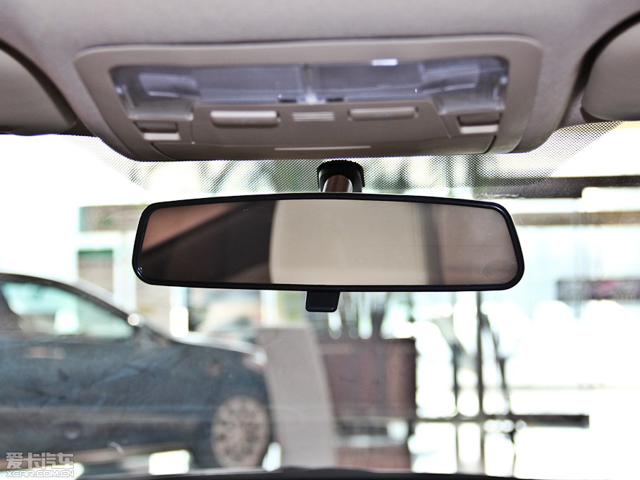 2014_ 1.6L CVT GLX-i