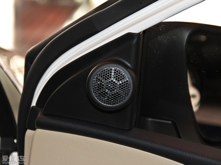 2014_ 1.6L CVT GLX-i