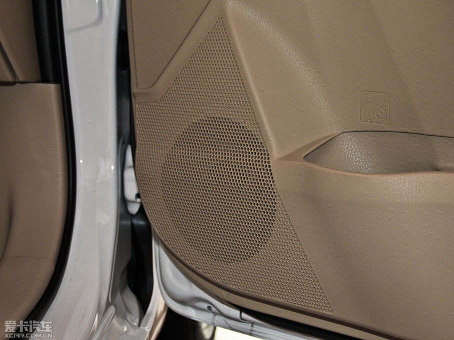 2014_ 1.6L CVT GLX-i