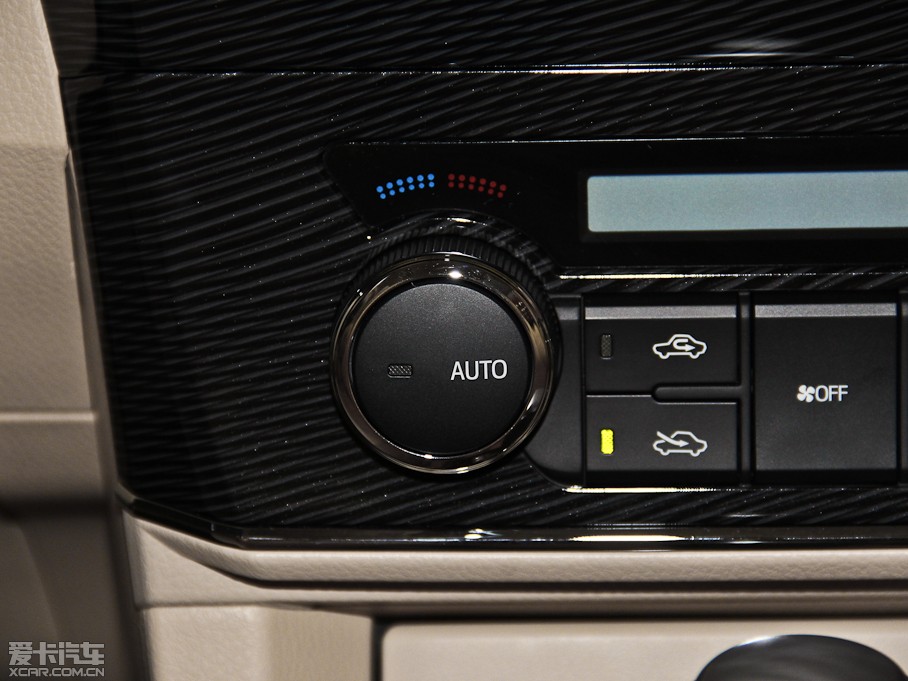 2014_ 1.6L CVT GLX-i