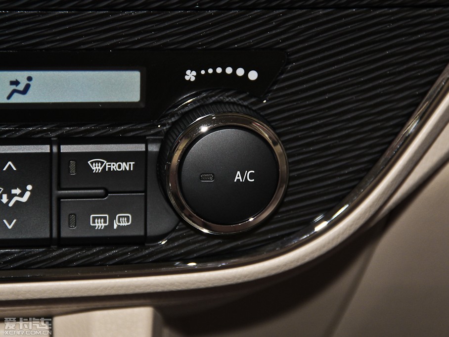 2014_ 1.6L CVT GLX-i