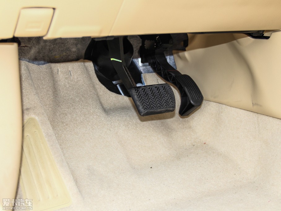 2014_ 1.6L CVT GL-i