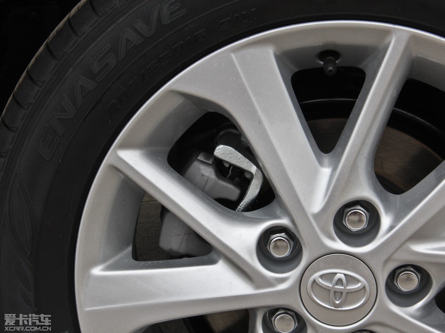 2014_ 1.8L CVT GLX-i