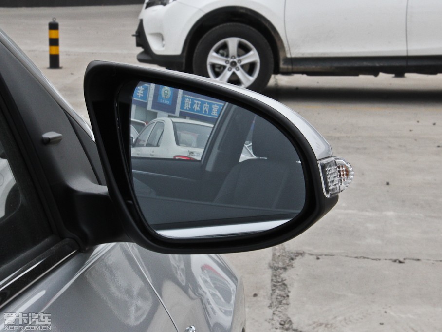 2014_ 1.8L CVT GLX-i