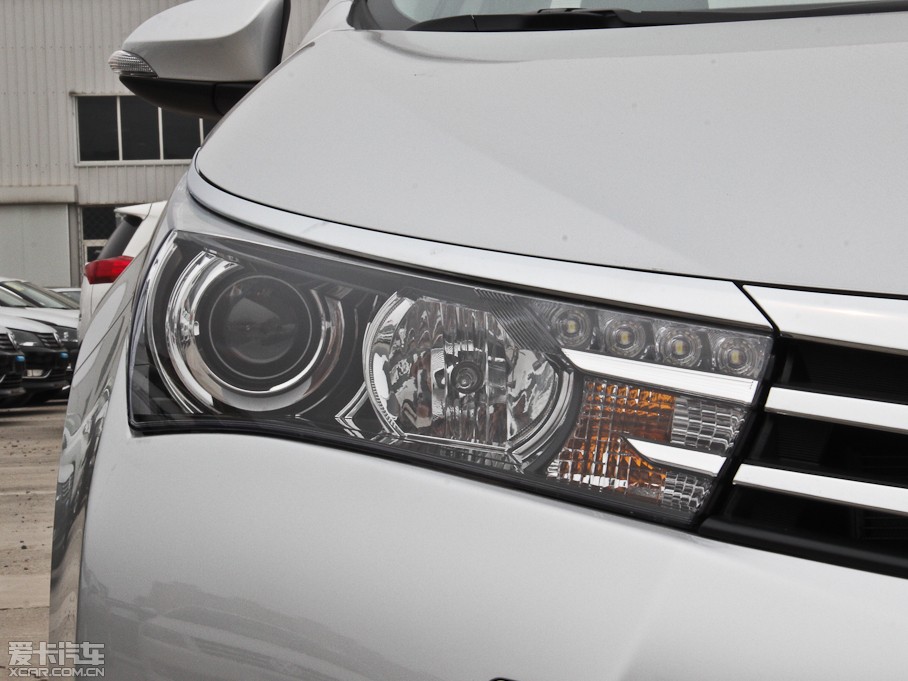 2014_ 1.8L CVT GLX-i