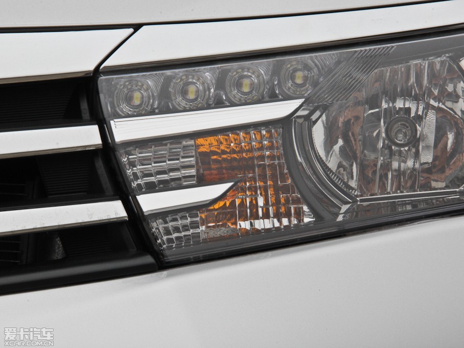 2014_ 1.8L CVT GLX-i