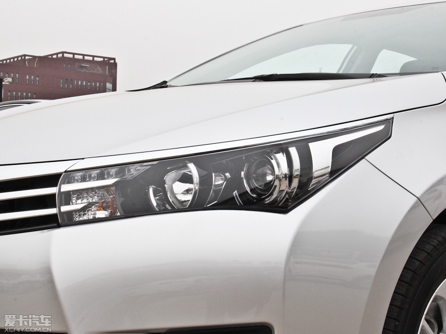 2014_ 1.8L CVT GLX-i