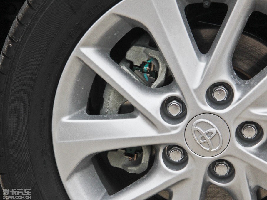 2014_ 1.8L CVT GLX-i