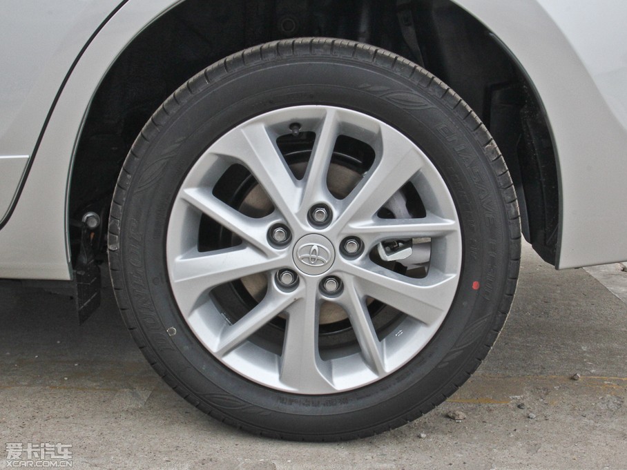 2014_ 1.8L CVT GLX-i