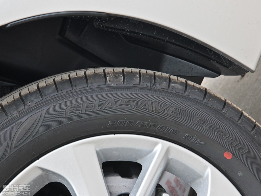 2014_ 1.8L CVT GLX-i