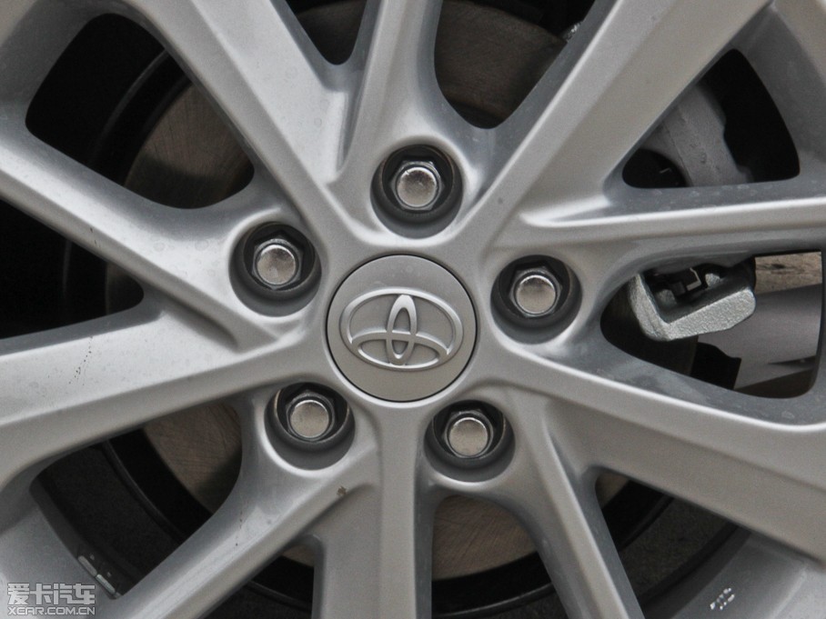 2014_ 1.8L CVT GLX-i