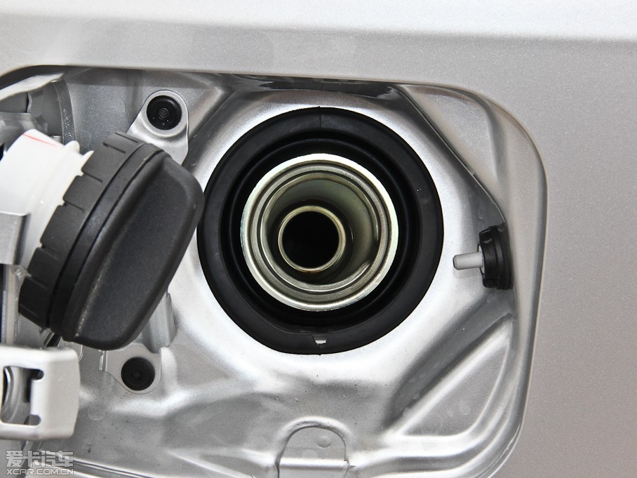 2014_ 1.8L CVT GLX-i