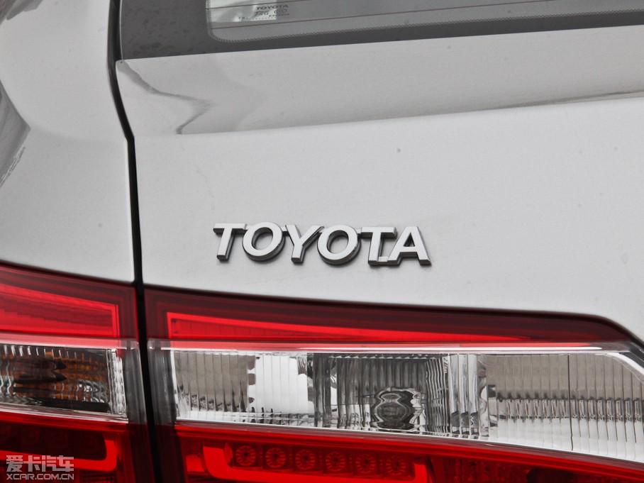 2014_ 1.8L CVT GLX-i