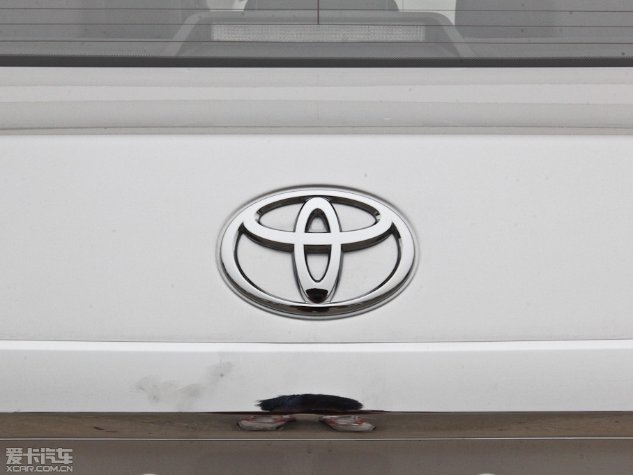 2014_ 1.8L CVT GLX-i